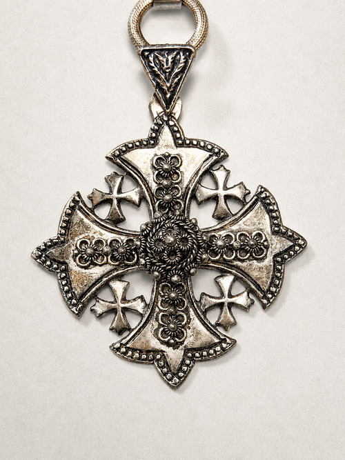 Archive Chain No. 008 — Cross of Jerusalem
