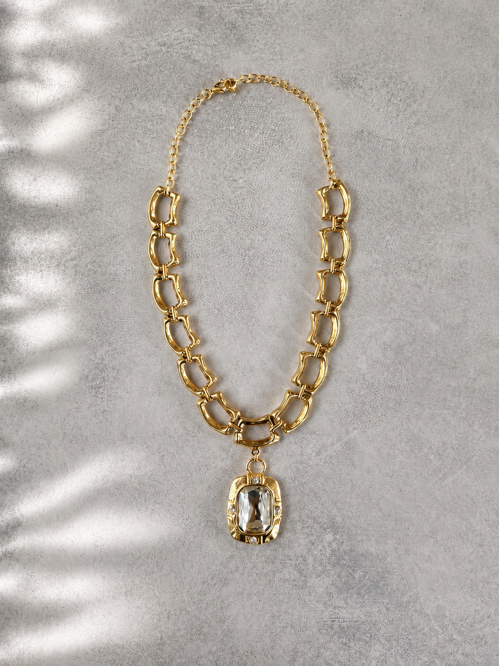 Solitaire Crystal Necklace (Gold)