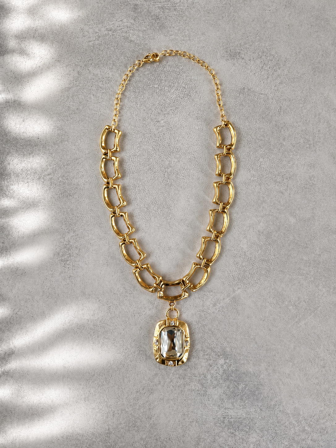 Solitaire Crystal Necklace (Gold)