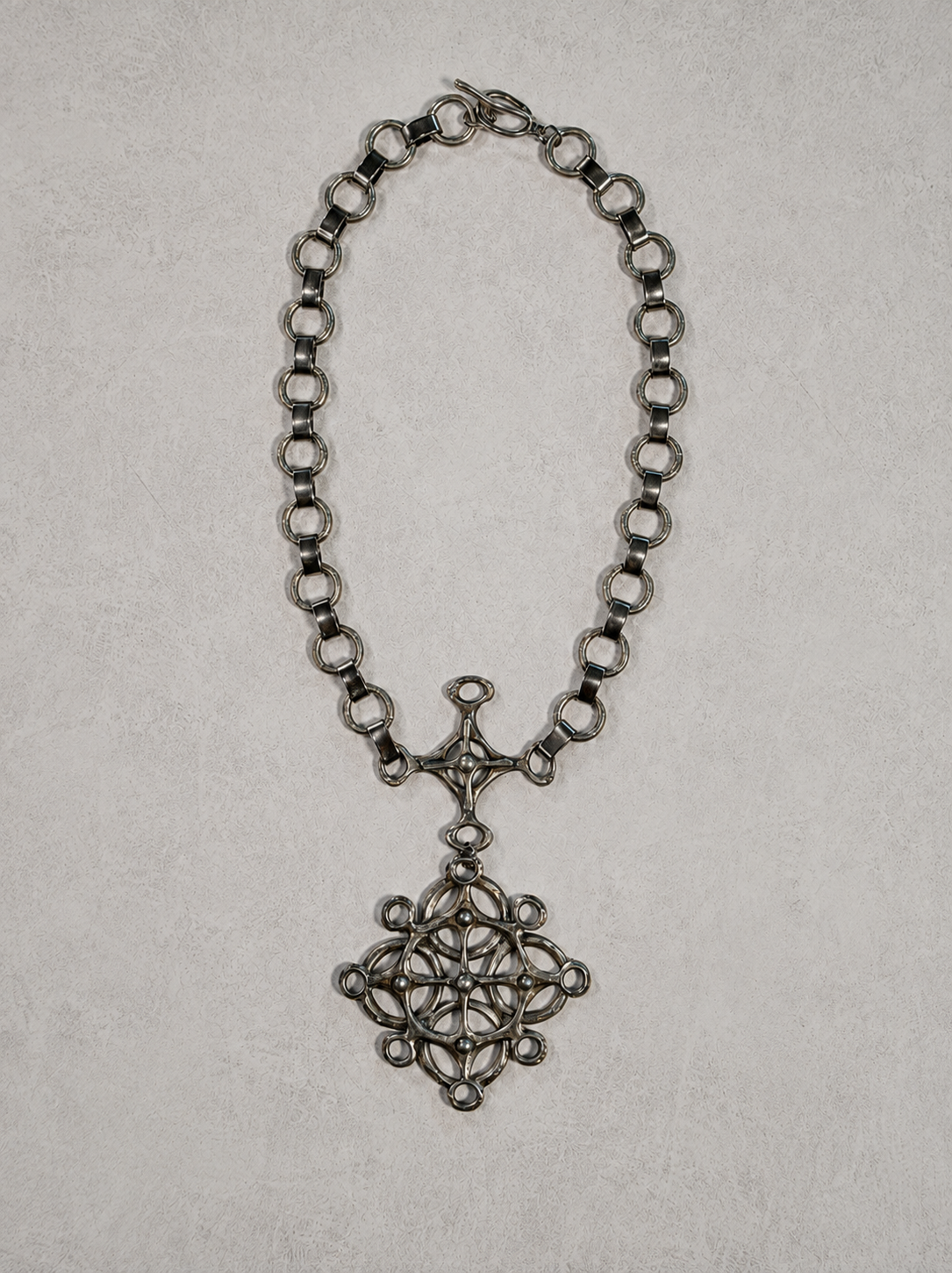 Archive Chain No. 014 — Gothic Grimoire Charm