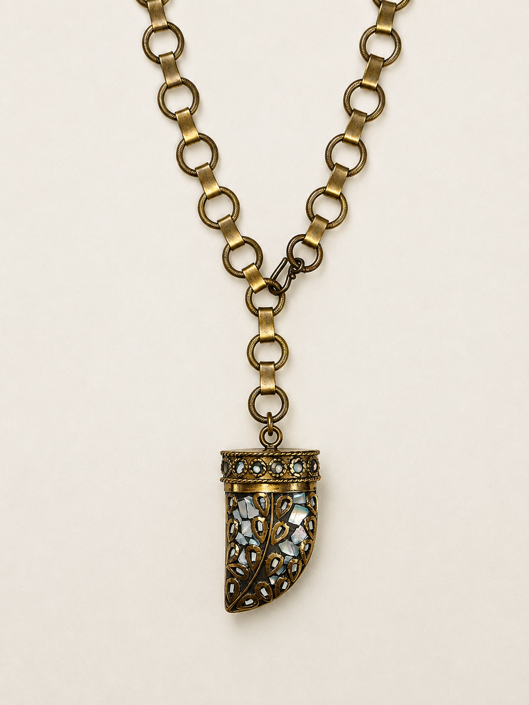 Archive Chain No. 002 — Pearl Horn Pendant