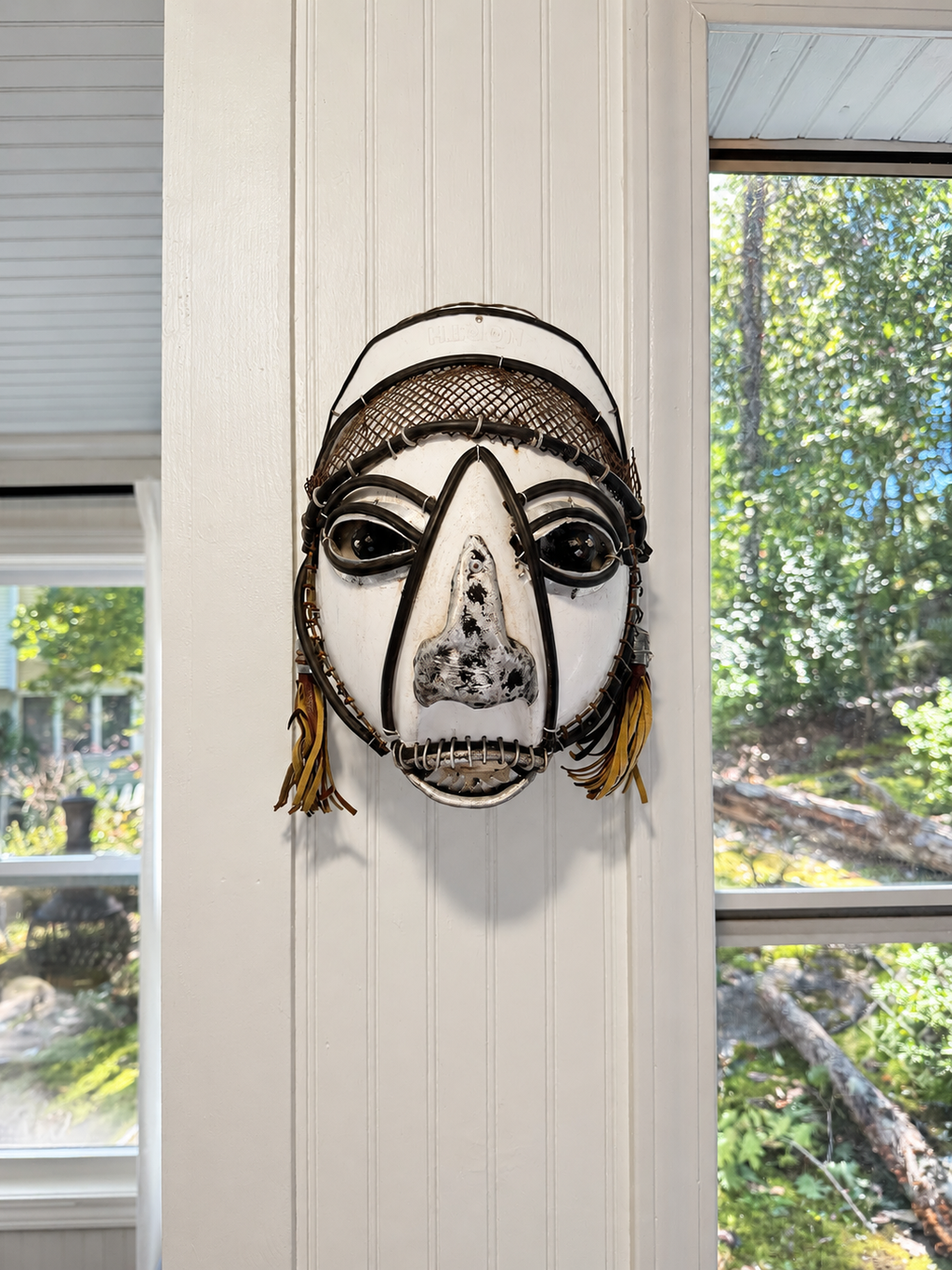 Mozambique Street Mask: The Warrior