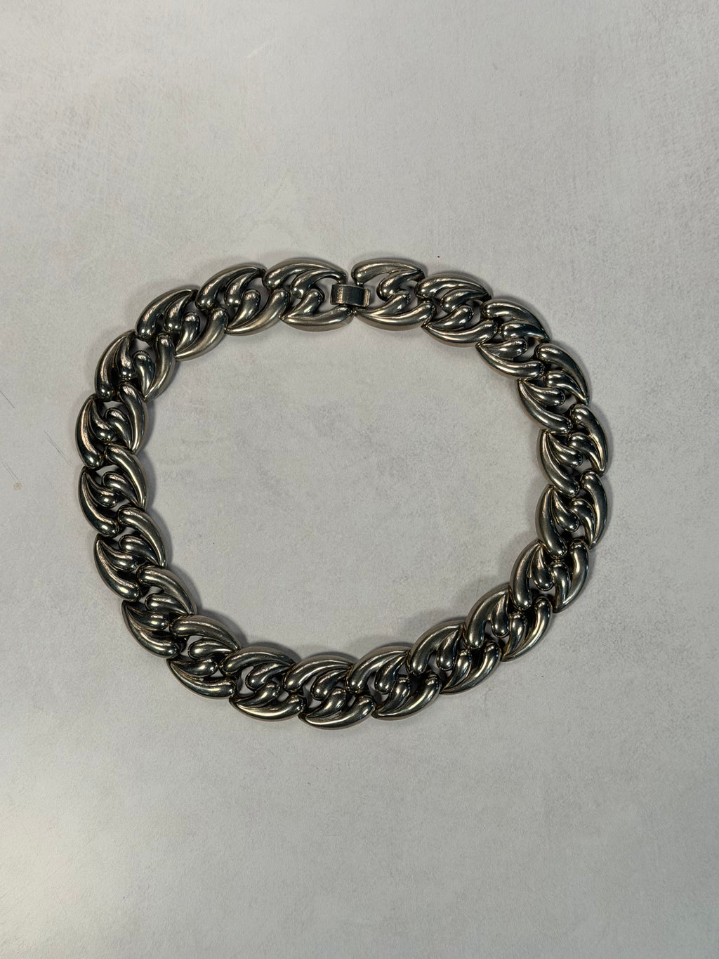 Vintage Wave Collar