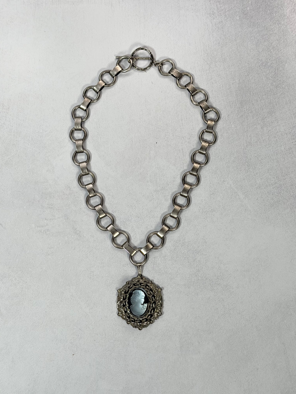 Archive Chain No. 011 — Whiting & Davis Chunky Iridescent Cameo Pendant