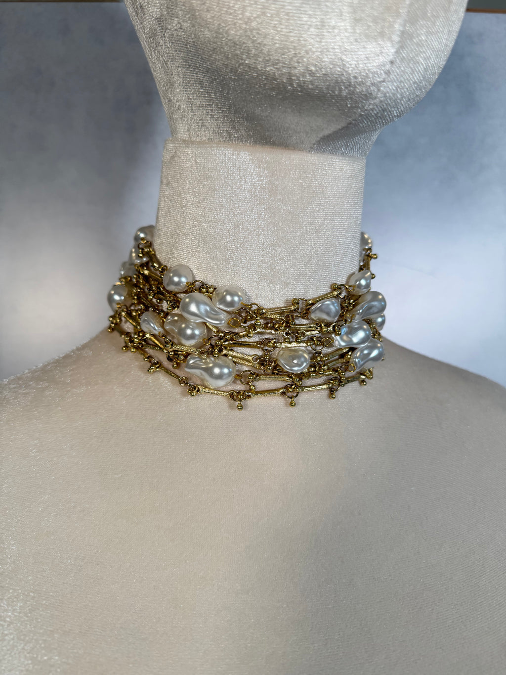 Gold Pearl Layer Choker