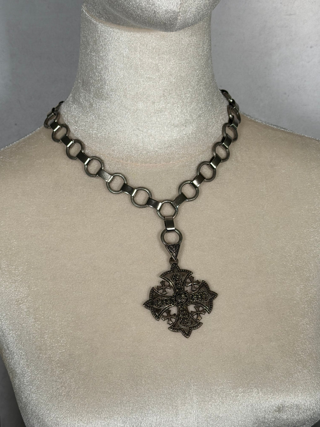 Archive Chain No. 008 — Cross of Jerusalem