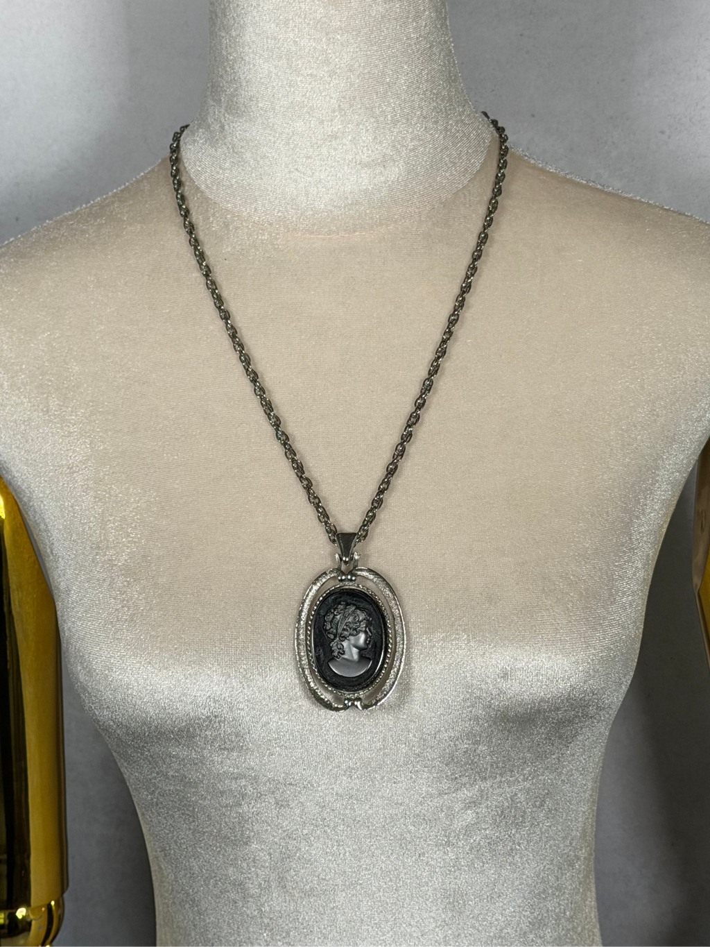 Midnight Glass Cameo