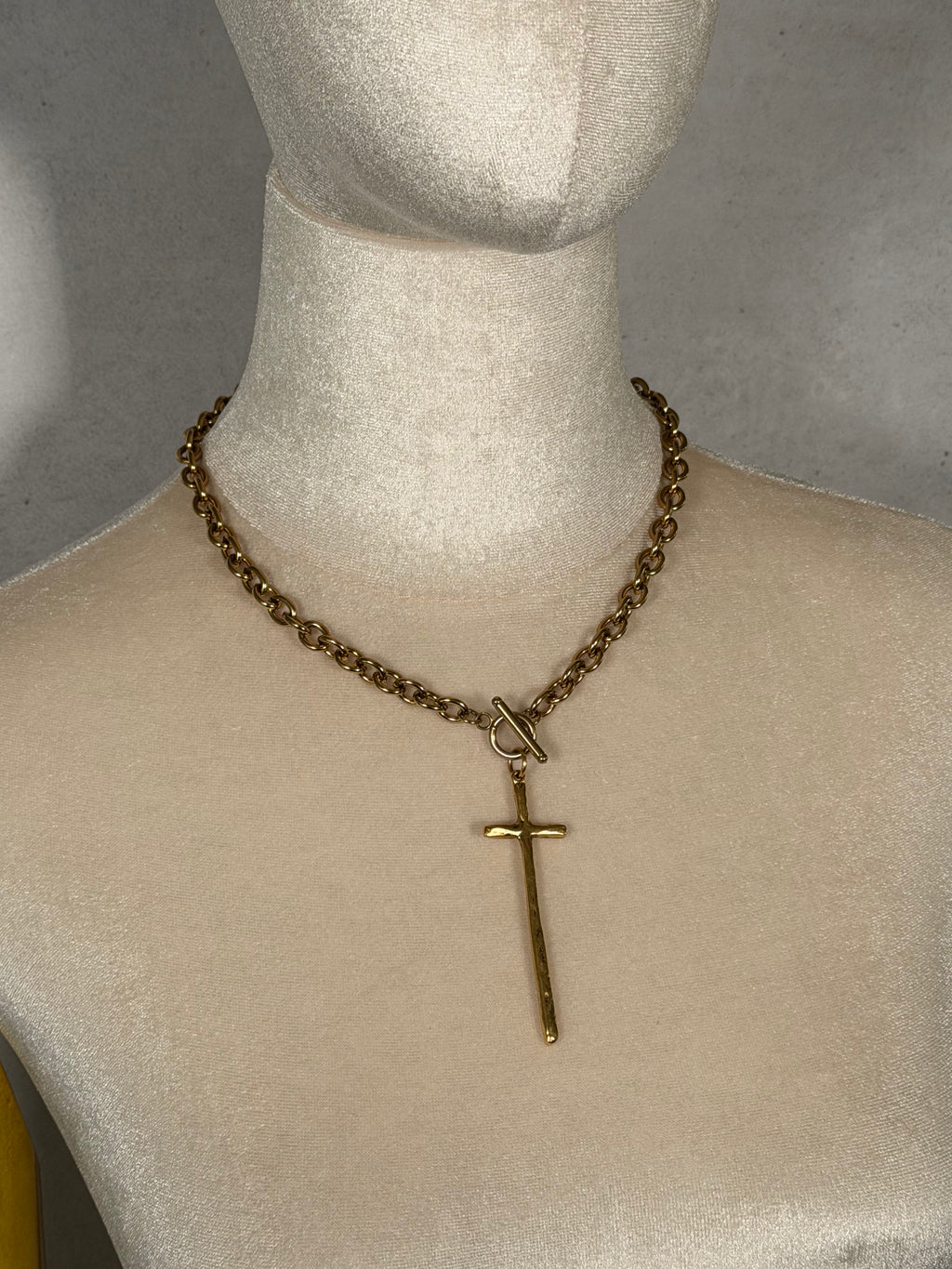 Toggle Cross Necklace (Gold)
