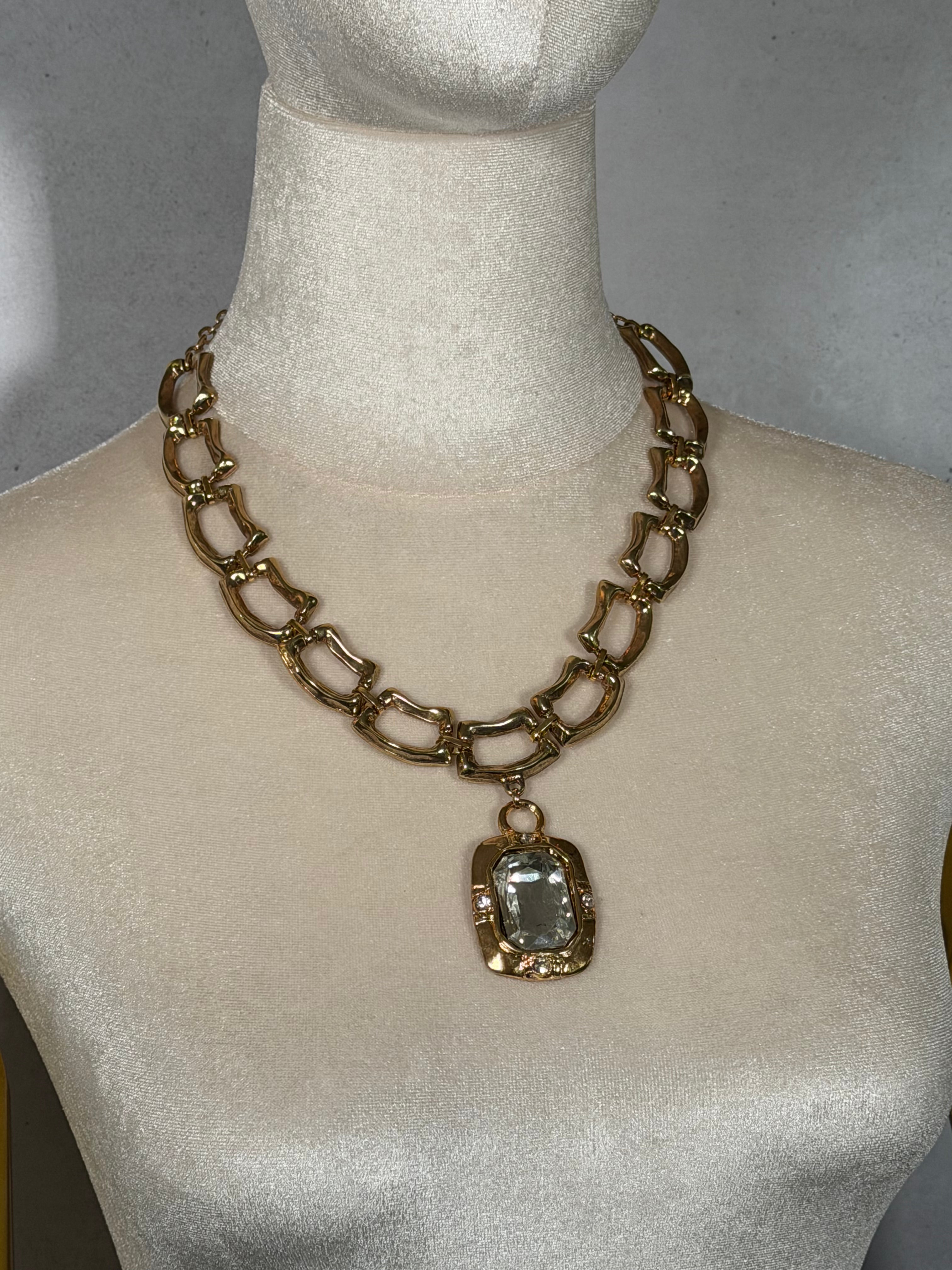 Solitaire Crystal Necklace (Gold)