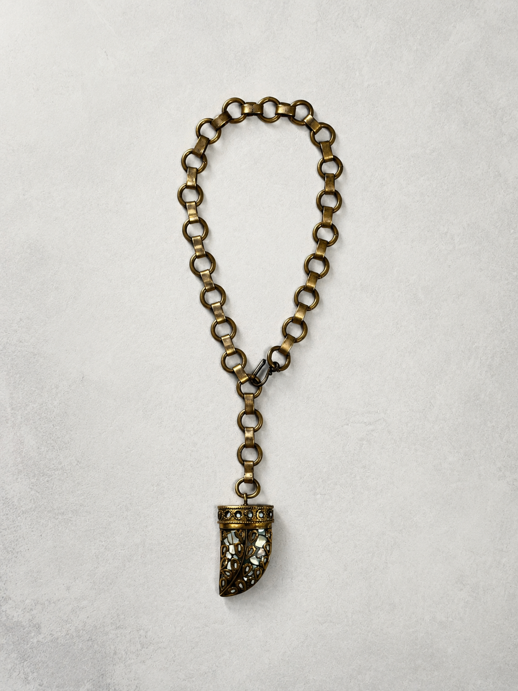 Archive Chain No. 002 — Pearl Horn Pendant