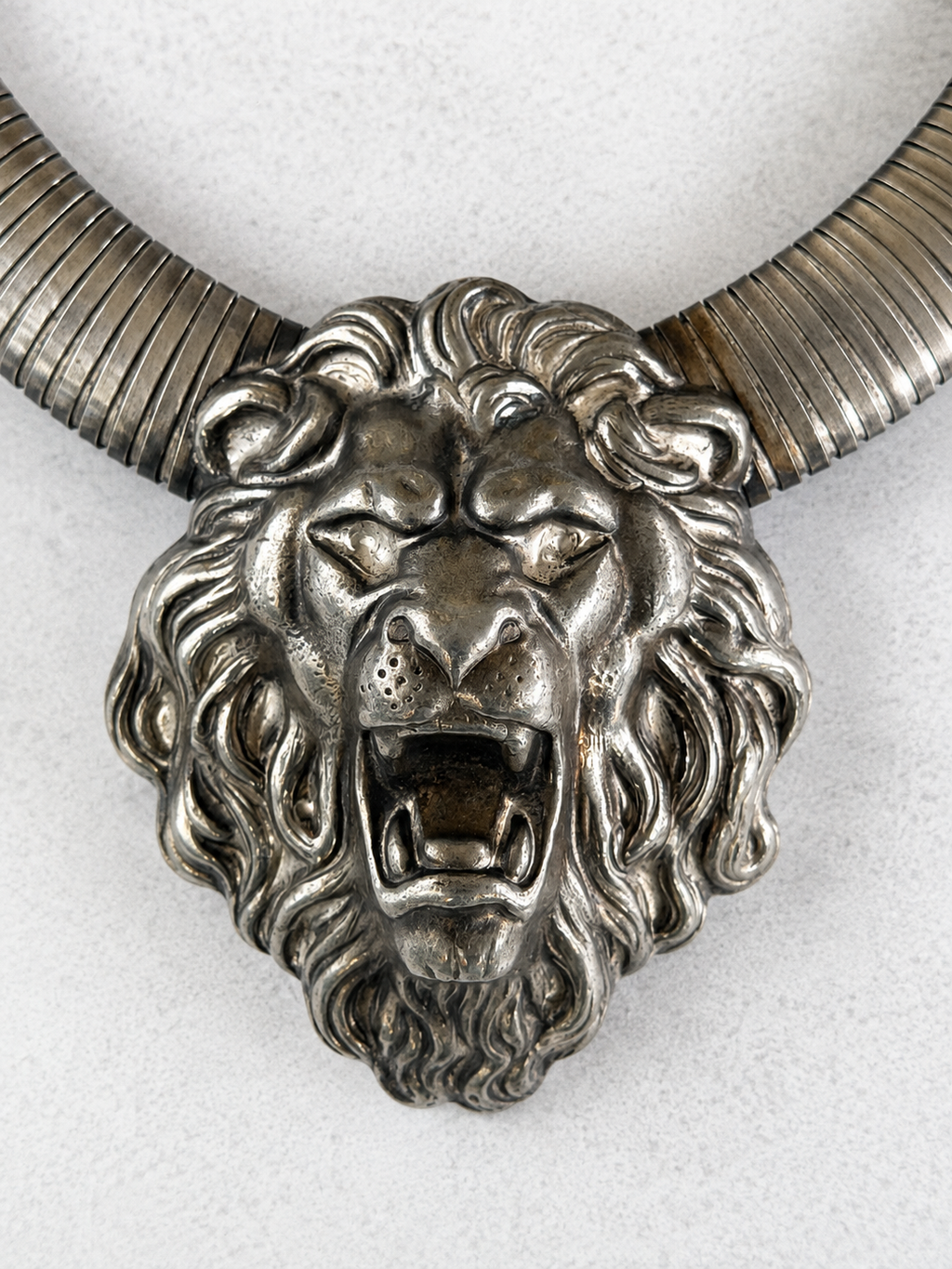 Roaring Lion Choker