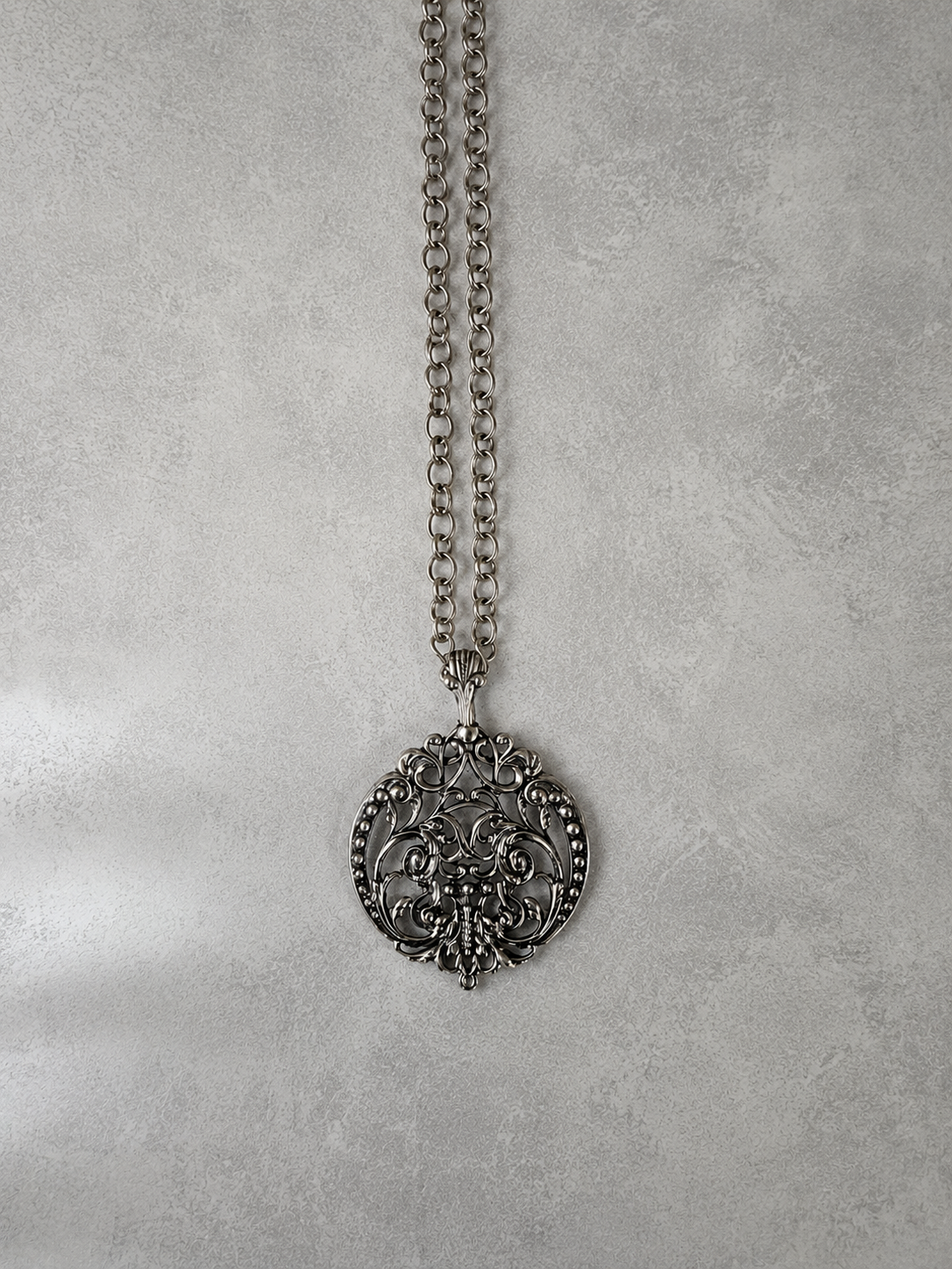 Avon Filigree Necklace