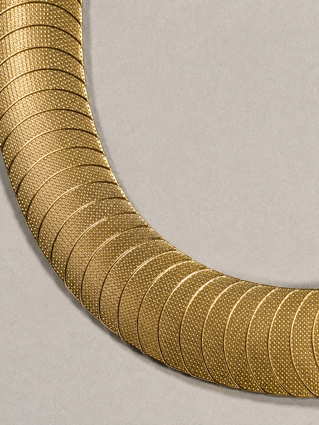 Hong Kong Gold Collar Bib